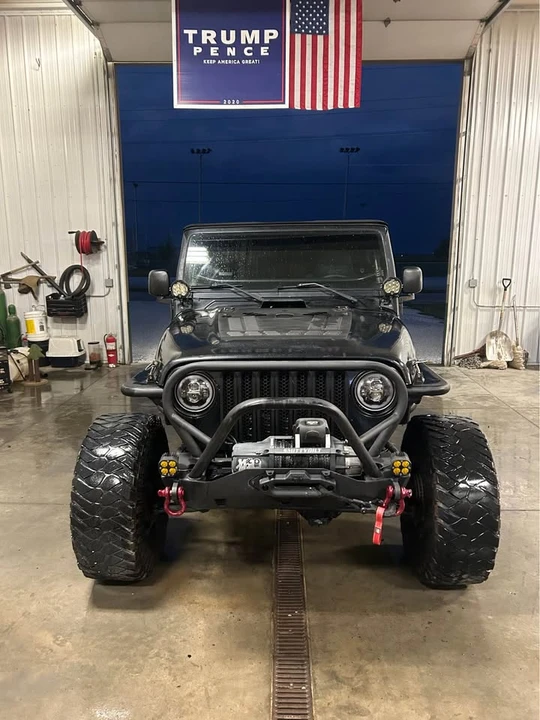 2003 Jeep TJ Wrangler - Image 2 of 16