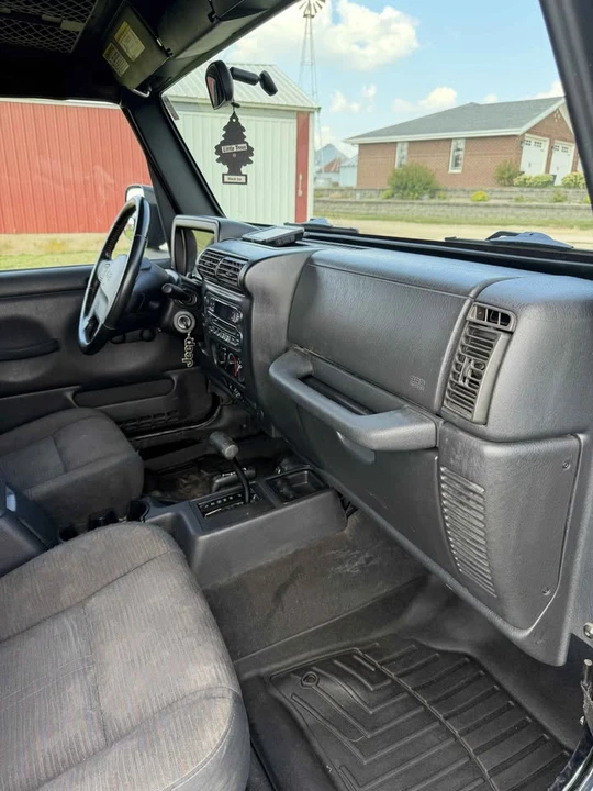 2003 Jeep TJ Wrangler - Image 5 of 7