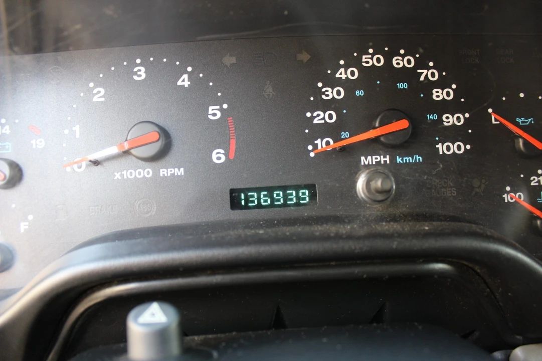 2003 Jeep TJ Wrangler - Image 10 of 16