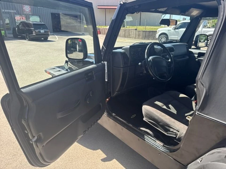 2003 Jeep TJ Wrangler - Image 5 of 12