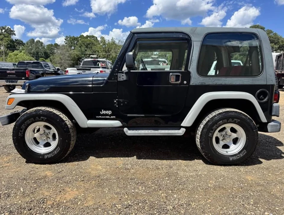 2003 Jeep TJ Wrangler - Image 2 of 12
