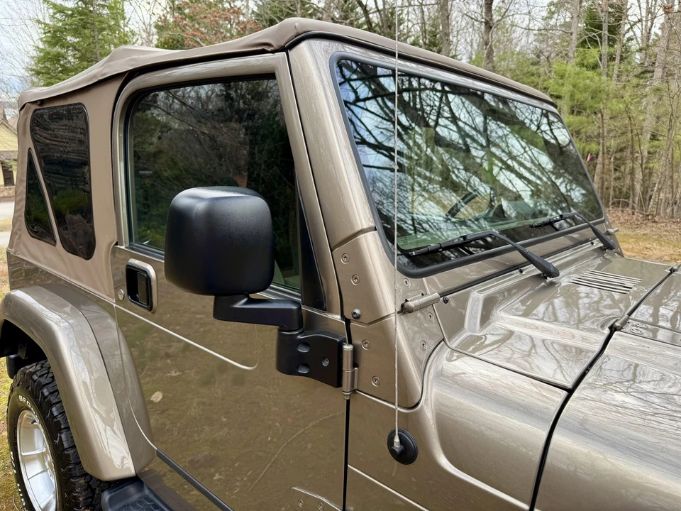2003 Jeep TJ Wrangler - Image 28 of 31