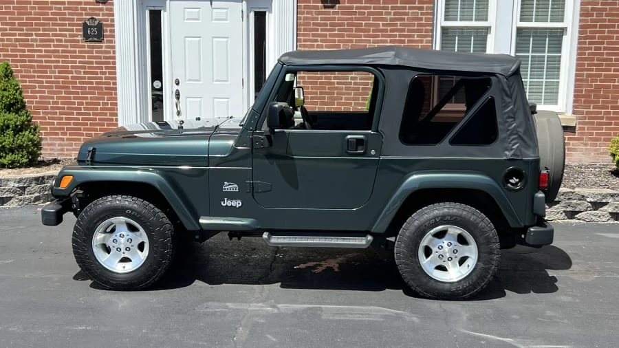 2003 Jeep TJ Wrangler - Image 2 of 12