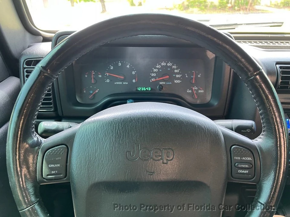 2003 Jeep TJ Wrangler - Image 11 of 12