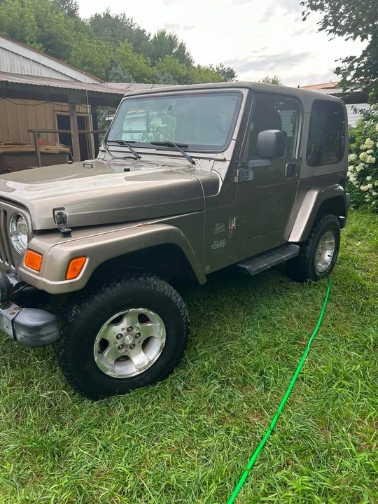 2003 Jeep TJ Wrangler - Image 2 of 13