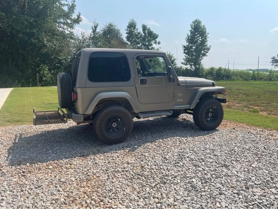 2003 Jeep TJ Wrangler - Image 5 of 11