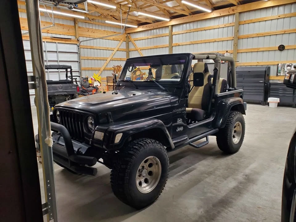 2003 Jeep TJ Wrangler - Image 2 of 5