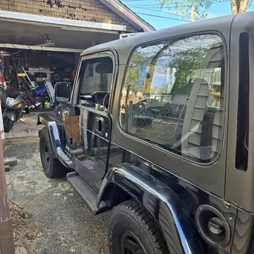 2003 Jeep Wrangler Sahara Sport Utility 4D