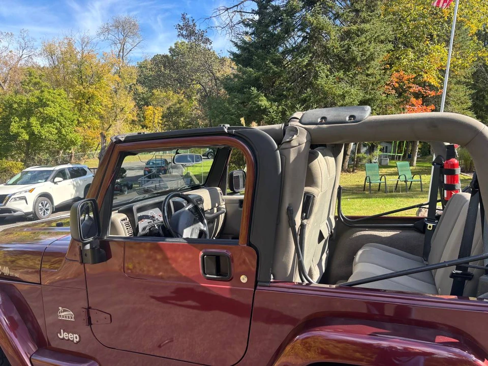 2003 Jeep Wrangler - Image 5 of 14
