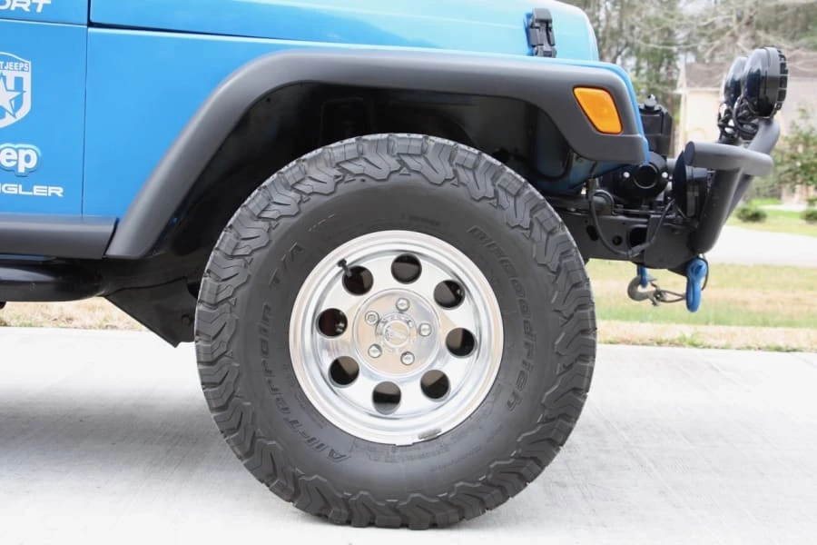 2003 Jeep TJ Wrangler - Image 5 of 12