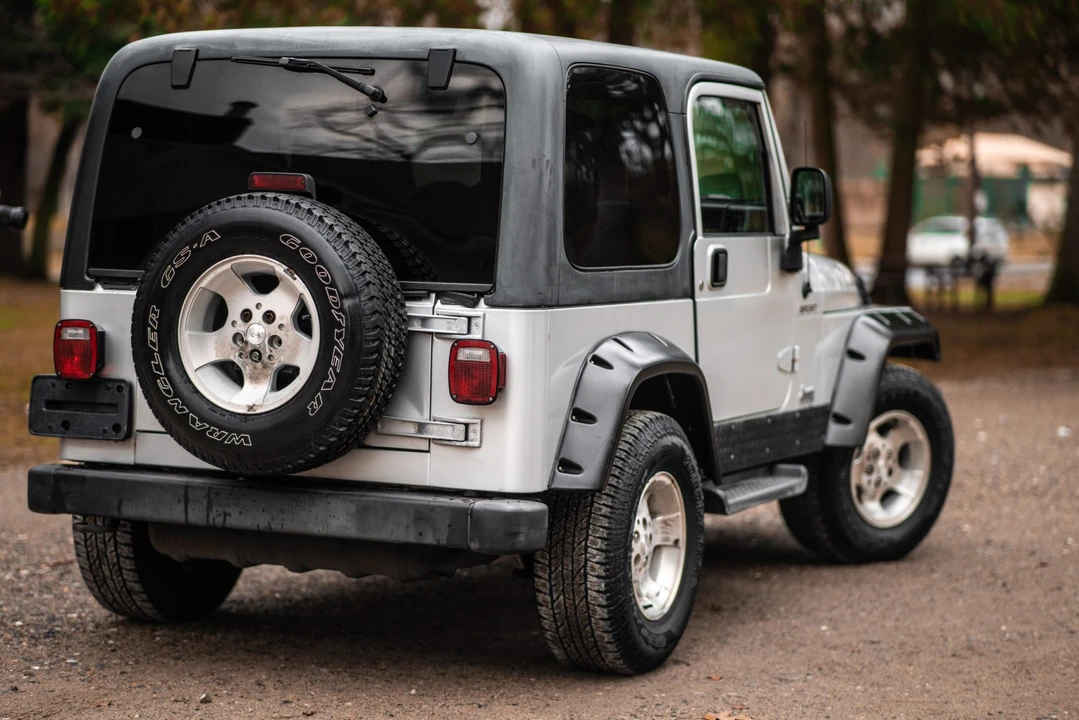 2003 Jeep TJ Wrangler - Image 17 of 31