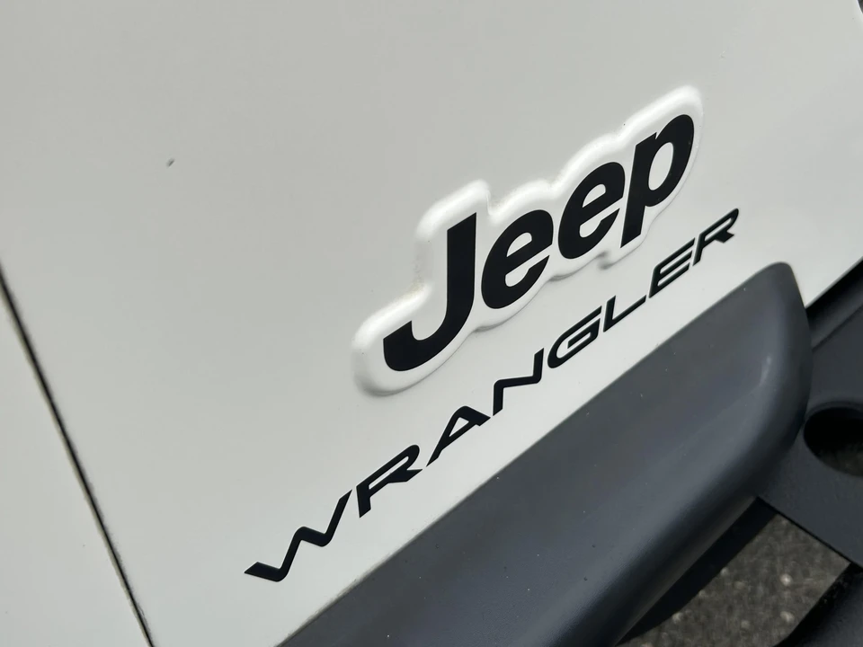 2003 Jeep TJ Wrangler - Image 28 of 31