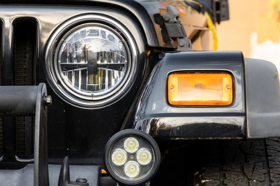 2003 Jeep TJ Wrangler - Image 12 of 31