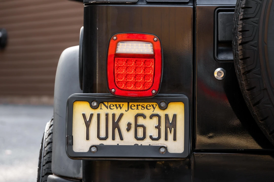 2003 Jeep TJ Wrangler - Image 17 of 31