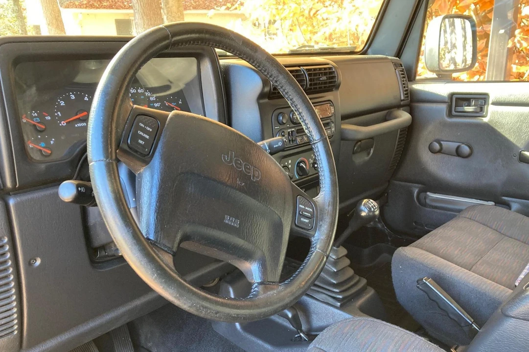 2003 Jeep TJ Wrangler - Image 30 of 31