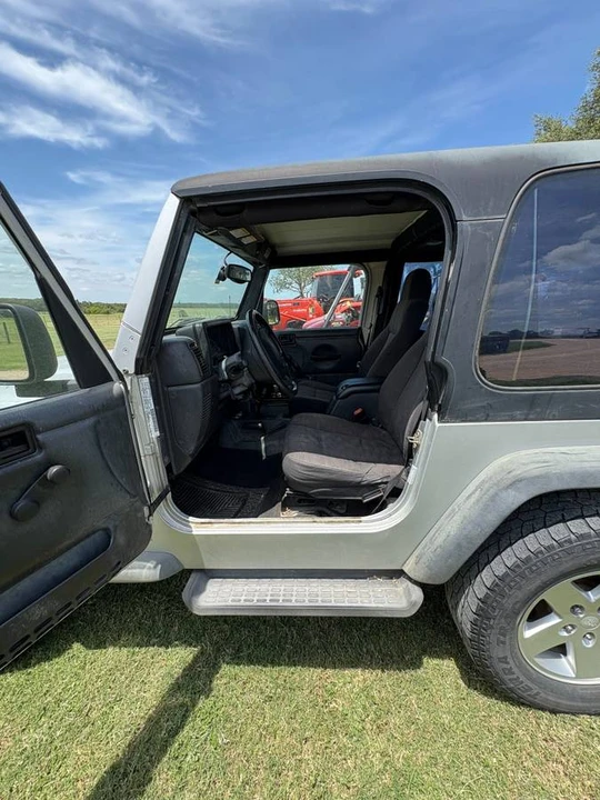 2003 Jeep TJ Wrangler - Image 5 of 6