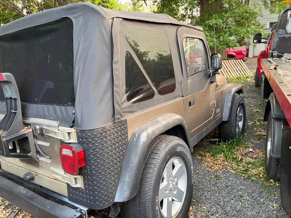 2003 Jeep TJ Wrangler - Image 3 of 4
