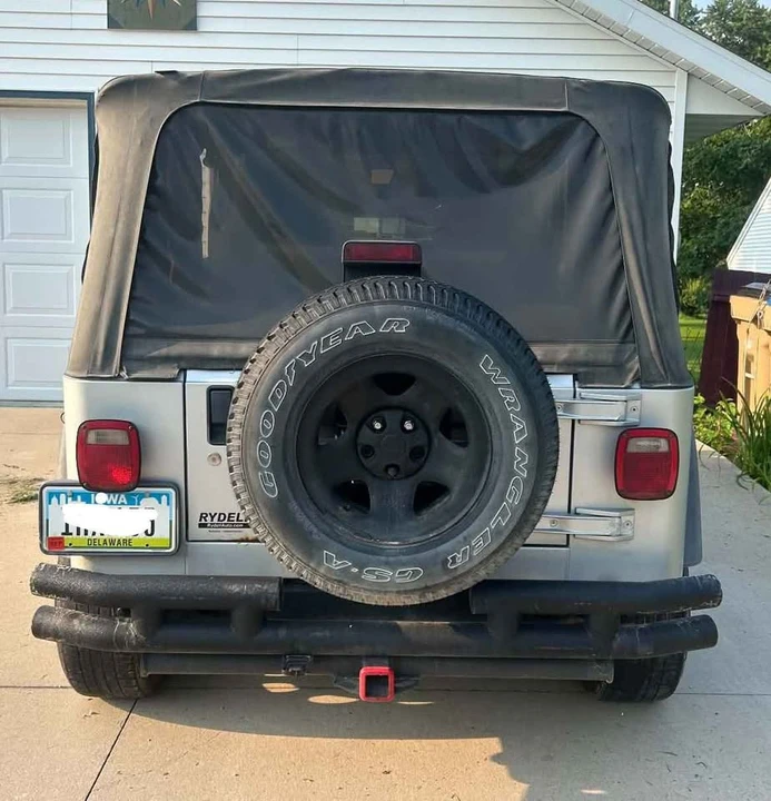 2003 Jeep TJ Wrangler - Image 2 of 5