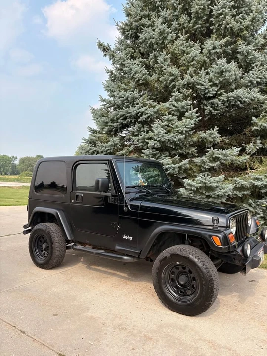 2003 Jeep TJ Wrangler - Image 2 of 11