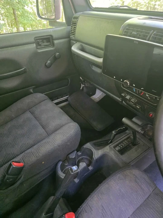 2003 Jeep TJ Wrangler - Image 3 of 11