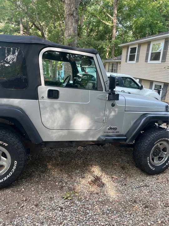 2003 Jeep TJ Wrangler - Image 2 of 3
