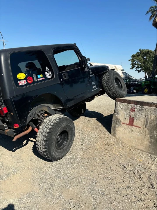2003 Jeep TJ Wrangler - Image 7 of 9