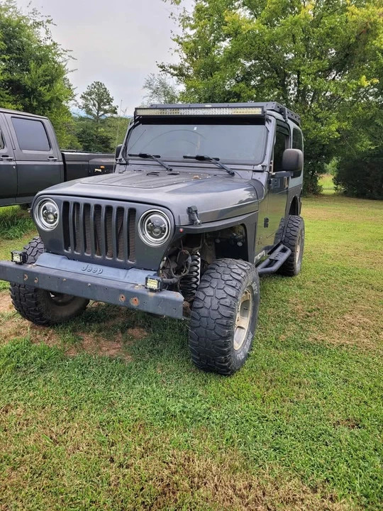 2003 Jeep TJ Wrangler - Image 2 of 4