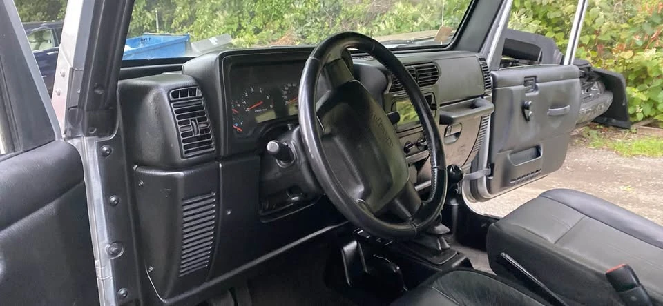 2003 Jeep TJ Wrangler - Image 9 of 9