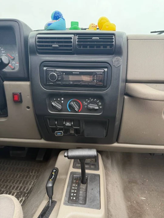 2003 Jeep TJ Wrangler - Image 15 of 23