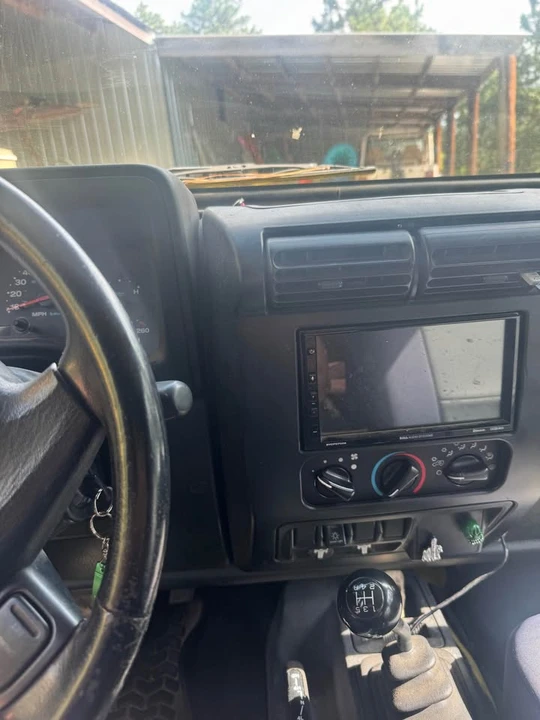 2003 Jeep TJ Wrangler - Image 3 of 6