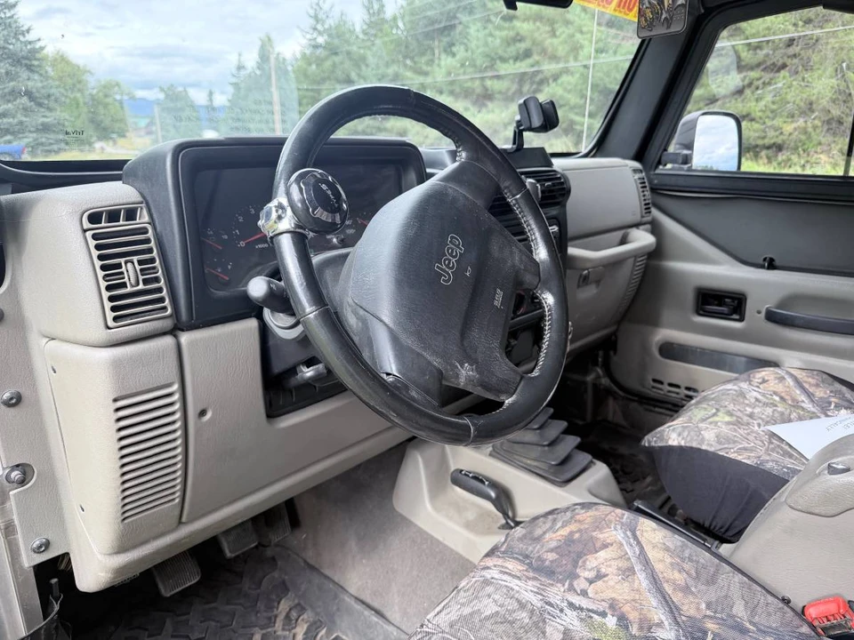 2003 Jeep TJ Wrangler - Image 10 of 11
