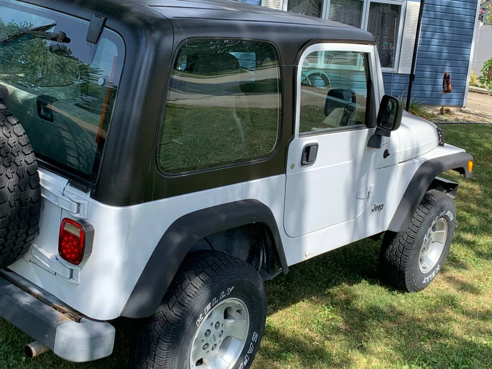 2003 Jeep TJ Wrangler - Image 2 of 8