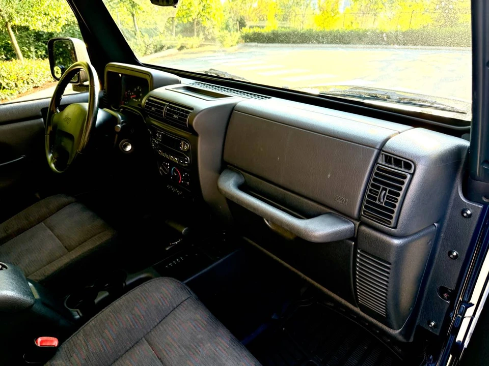 2003 Jeep TJ Wrangler - Image 12 of 15