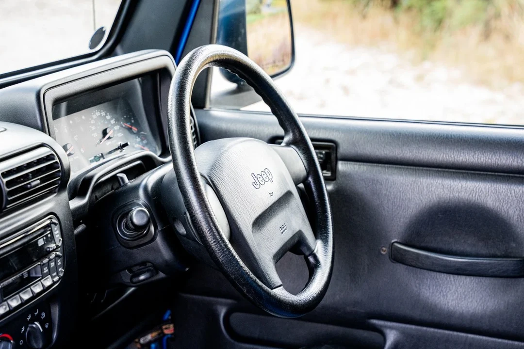 2003 Jeep TJ Wrangler - Image 19 of 30