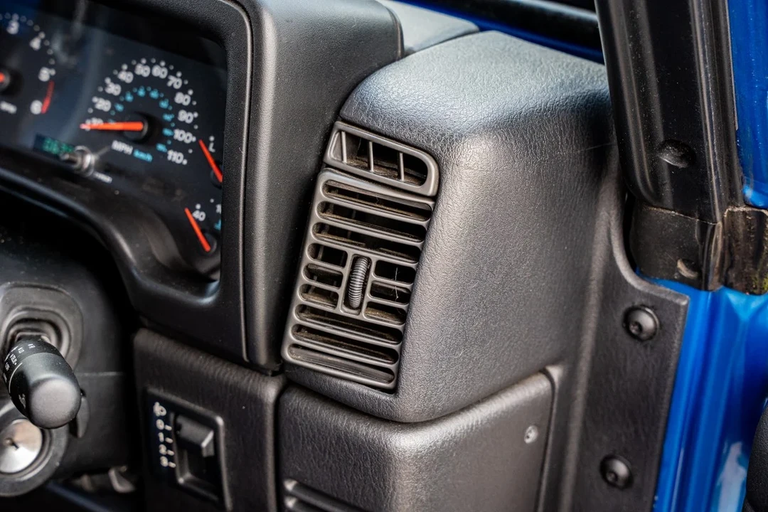 2003 Jeep TJ Wrangler - Image 22 of 30
