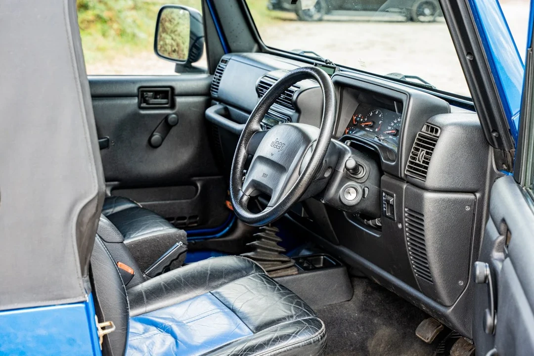 2003 Jeep TJ Wrangler - Image 17 of 30