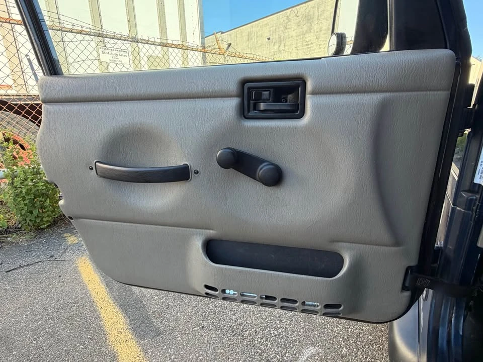 2003 Jeep TJ Wrangler - Image 14 of 16