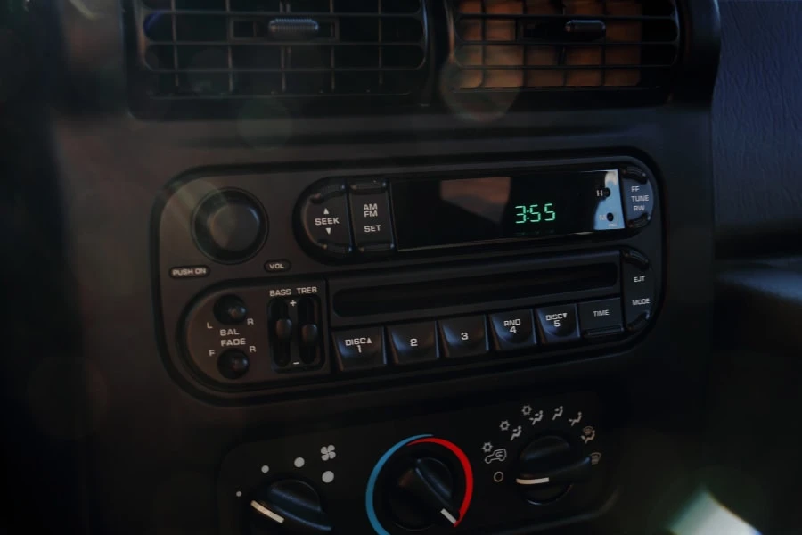2003 Jeep TJ Wrangler - Image 16 of 24