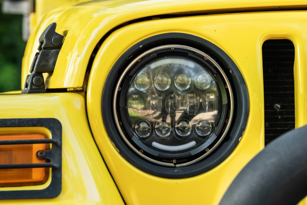 2003 Jeep TJ Wrangler - Image 15 of 31