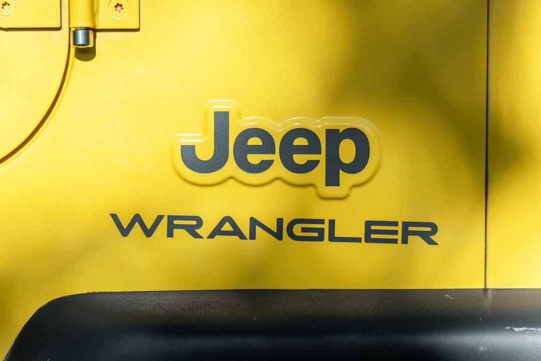 2003 Jeep TJ Wrangler - Image 24 of 31