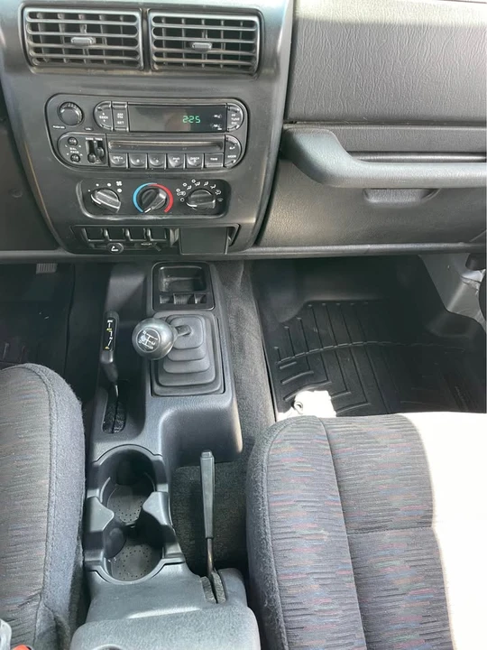 2003 Jeep TJ Wrangler - Image 17 of 20