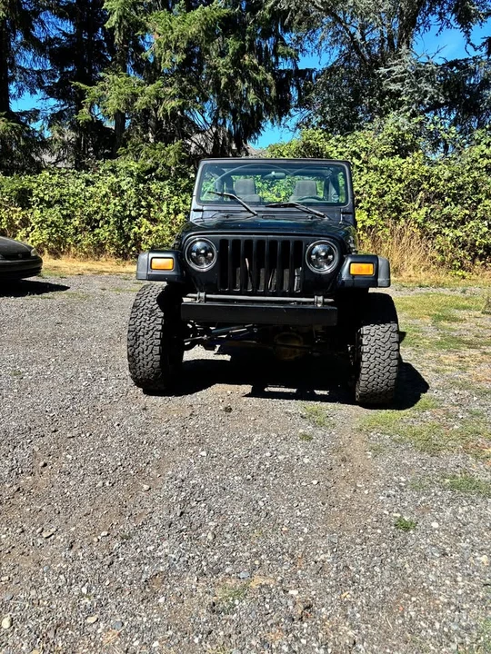 2003 Jeep TJ Wrangler - Image 2 of 11