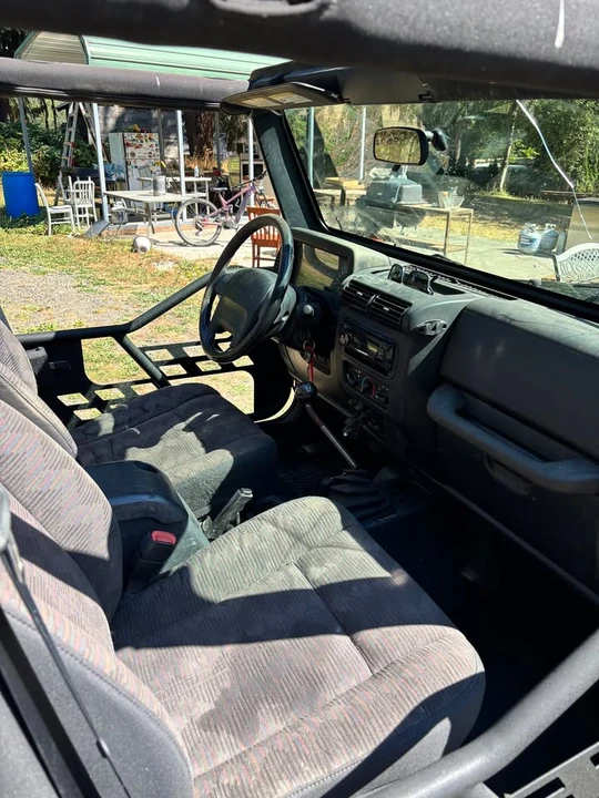 2003 Jeep TJ Wrangler - Image 10 of 11