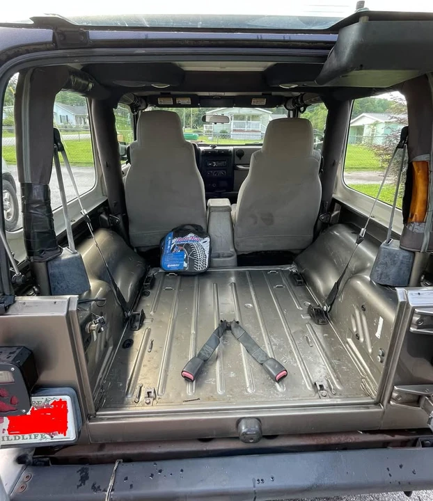 2003 Jeep TJ Wrangler - Image 11 of 12
