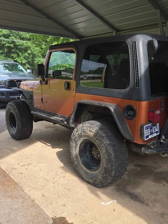 2003 Jeep TJ Wrangler - Image 2 of 7