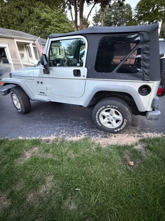 2003 Jeep TJ Wrangler - Image 2 of 5