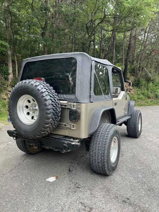 2003 Jeep TJ Wrangler - Image 3 of 5
