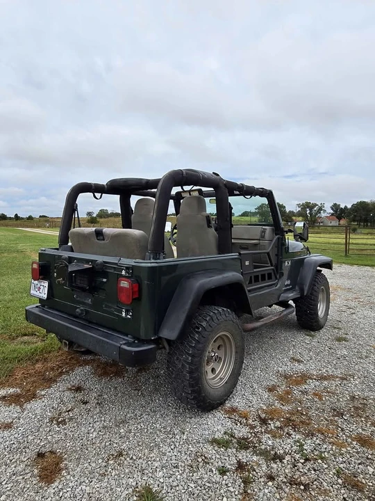 2003 Jeep TJ Wrangler - Image 4 of 12