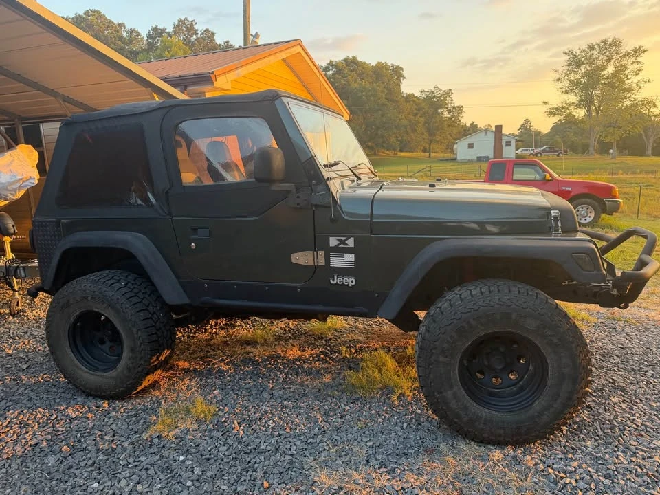 2003 Jeep TJ Wrangler - Image 2 of 5