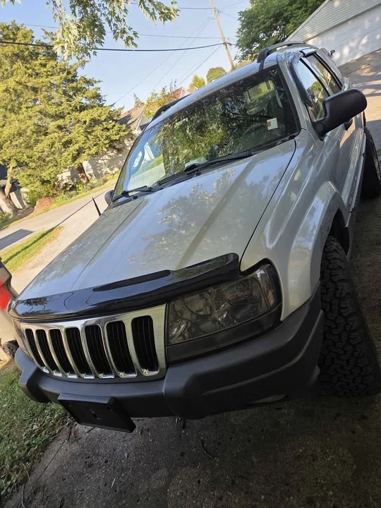 2003 Jeep WJ Grand Cherokee - Image 2 of 10
